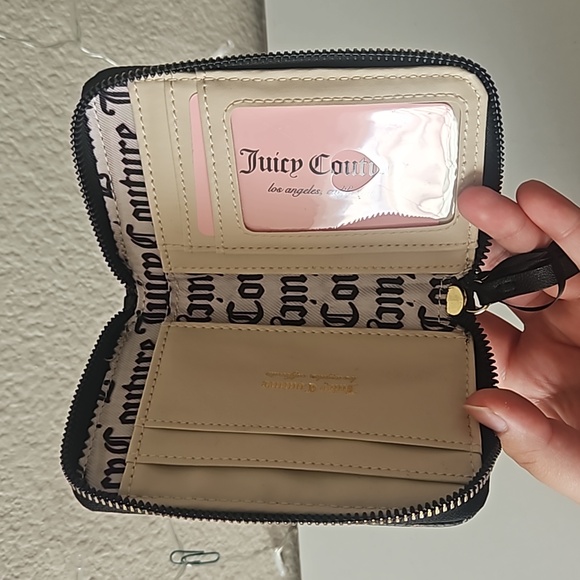 Juicy Couture Wallet - Picture 4 of 4